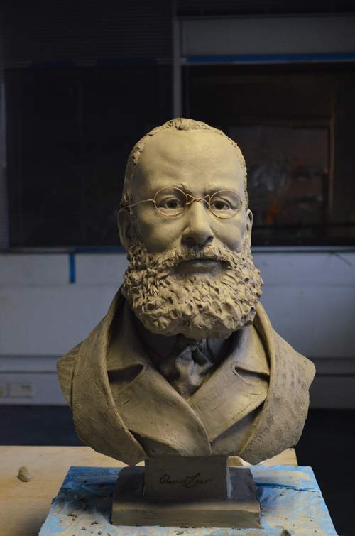 Click on the picture for more images of the bust.